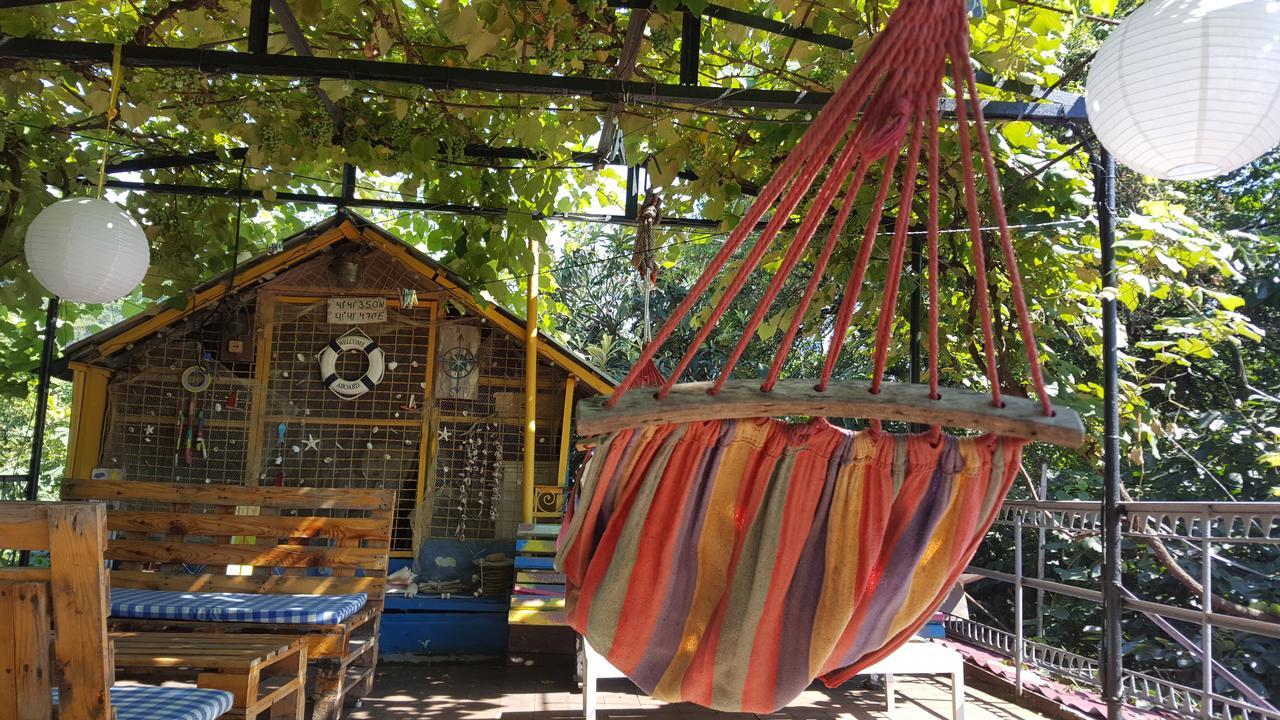 Green House In Batumi Luaran gambar